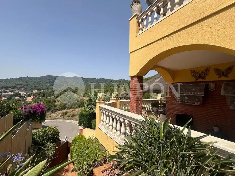 Terrassa de Casa o xalet en venda en Vilassar de Dalt amb Aire condicionat, Calefacció i Jardí privat