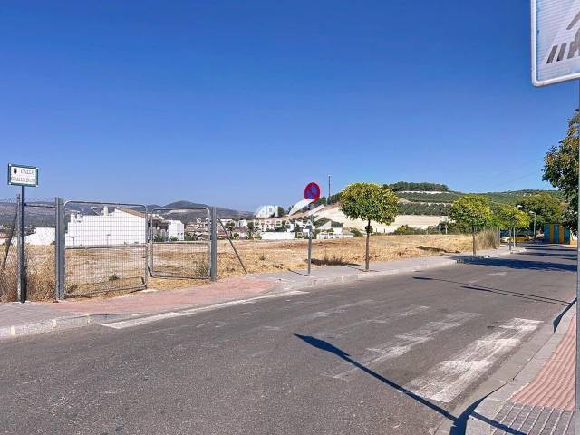 Terreno residencial en Venta en Banda De Música De Lucena en La Calzada