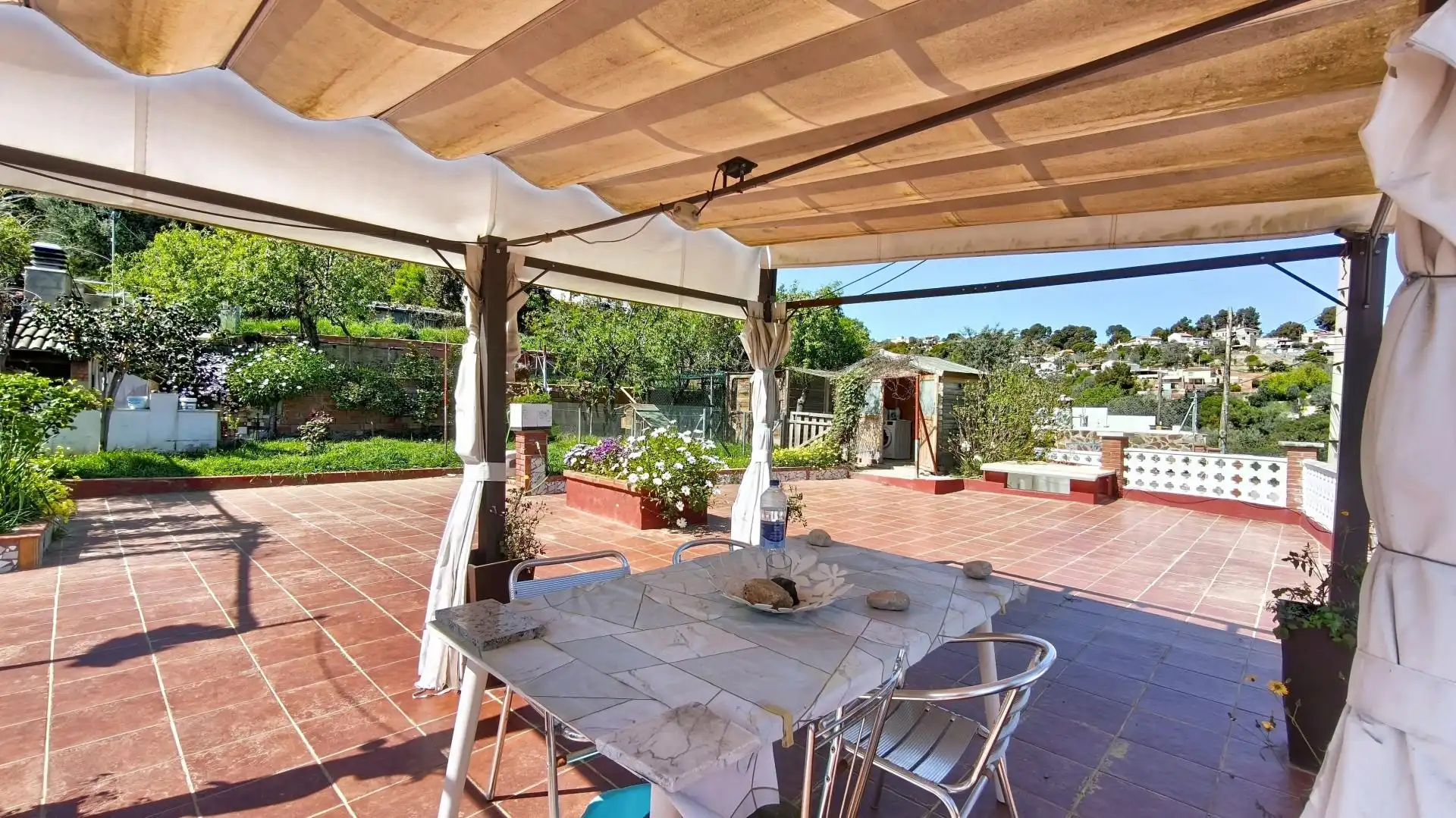 Terrassa de Casa o xalet en venda en Olesa de Montserrat amb Aire condicionat, Terrassa i Piscina
