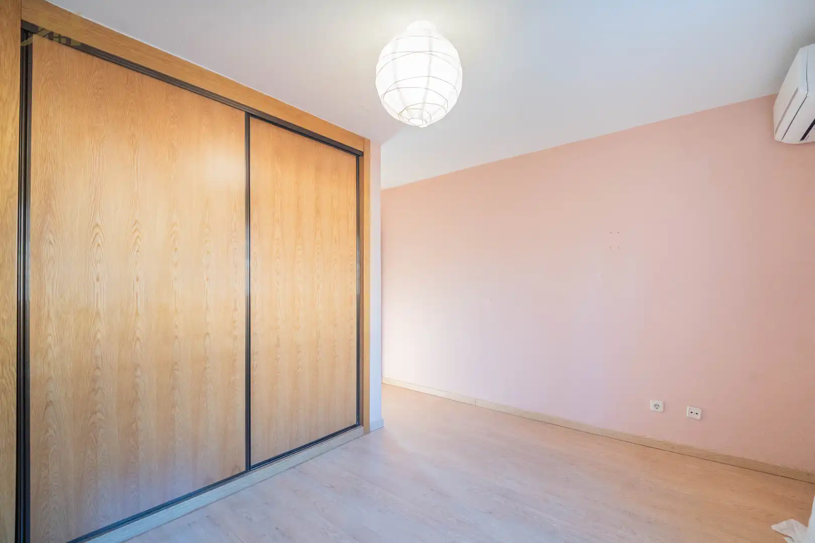 Habitación de Casa adosada en venta en Valdemoro con Jardín privado y Piscina comunitaria