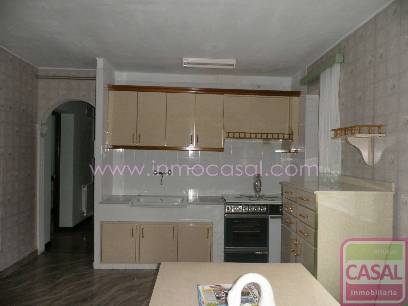 Flat for sale in Laviana
