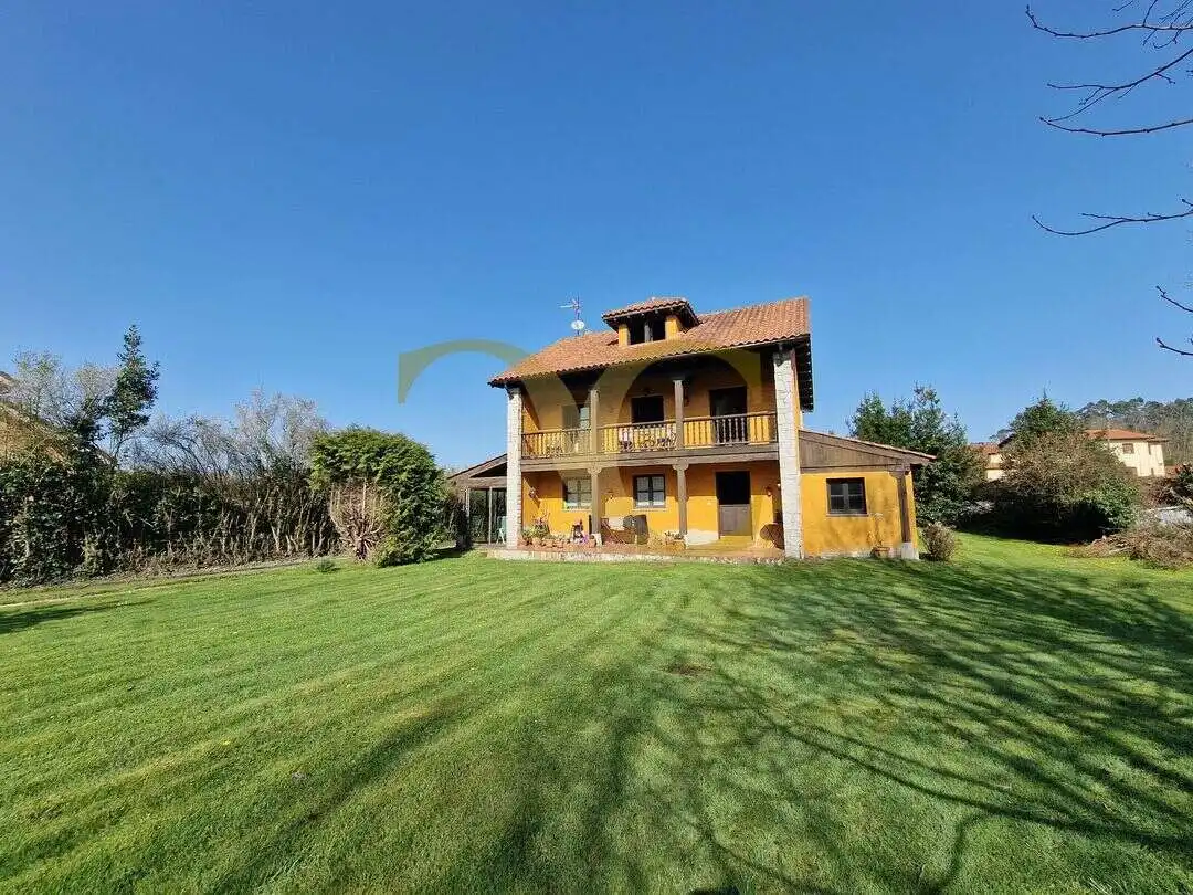 Houses for sale in Pancar, Llanes pueblo