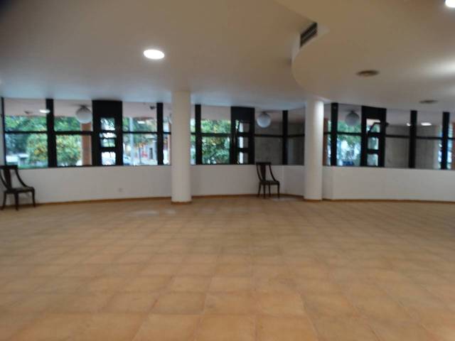 Local comercial en Alquiler en Centro