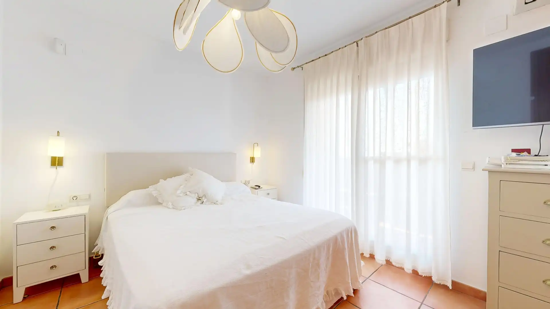 Habitación de Dúplex en venta en Valencia con Calefacción, Jardín privado y Terraza