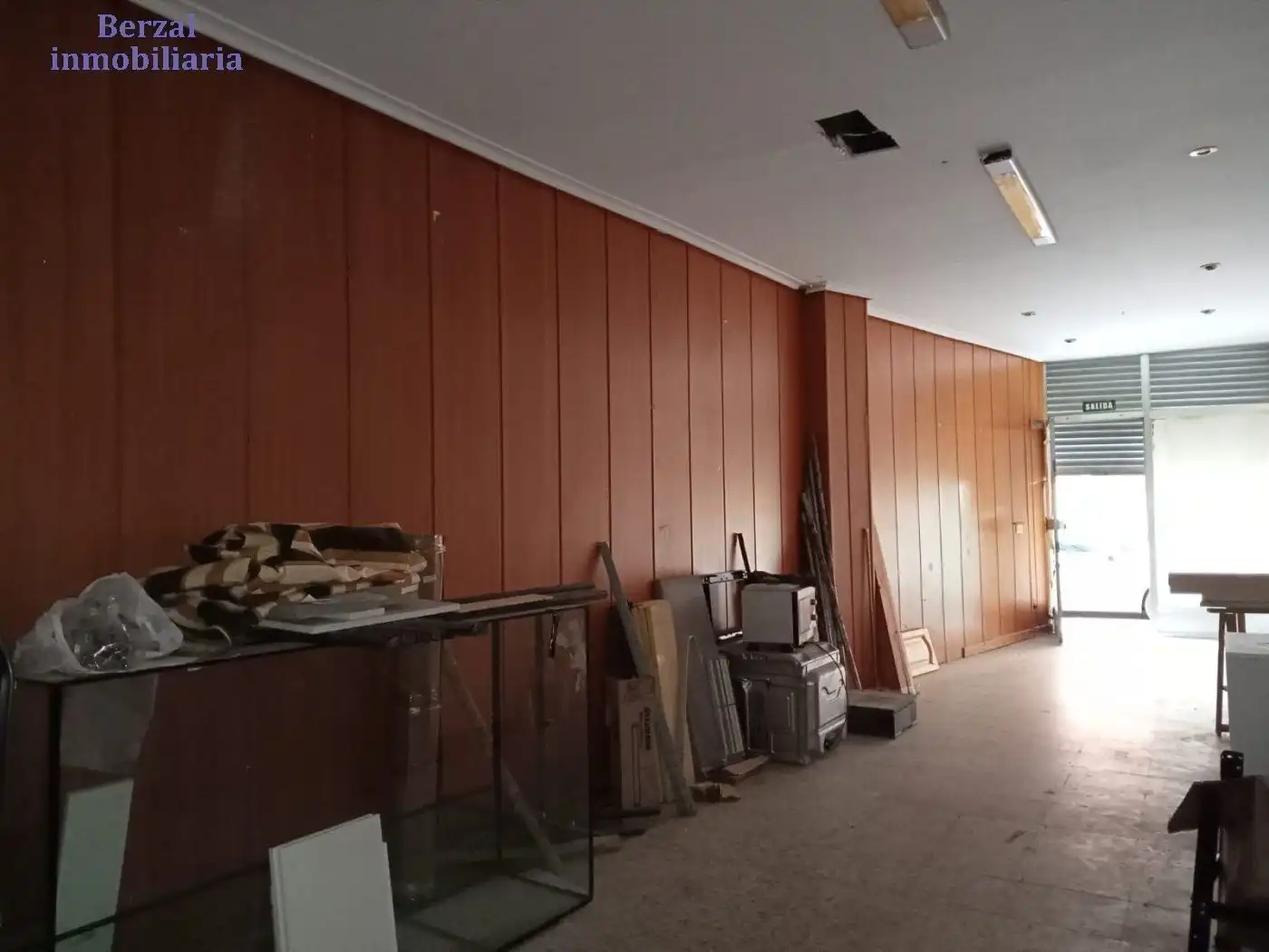 Local en venta en  Logroño