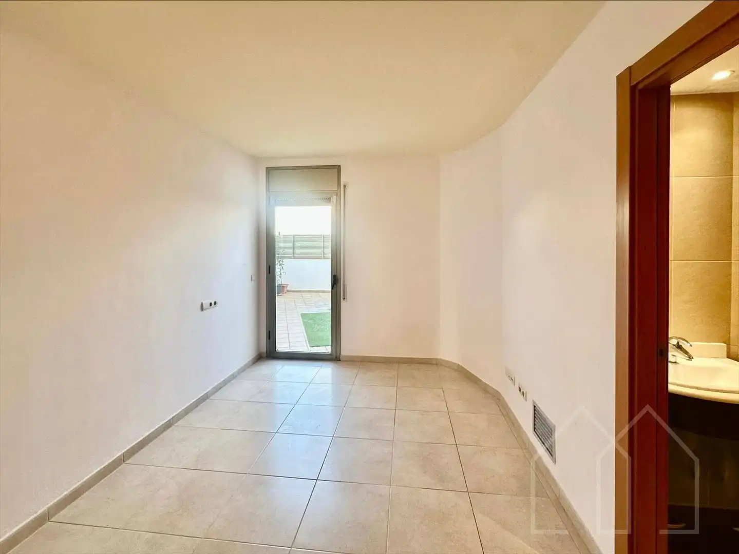 Flat for sale in Sant Feliu de Guíxols  with Air Conditioner, Heating and Terrace