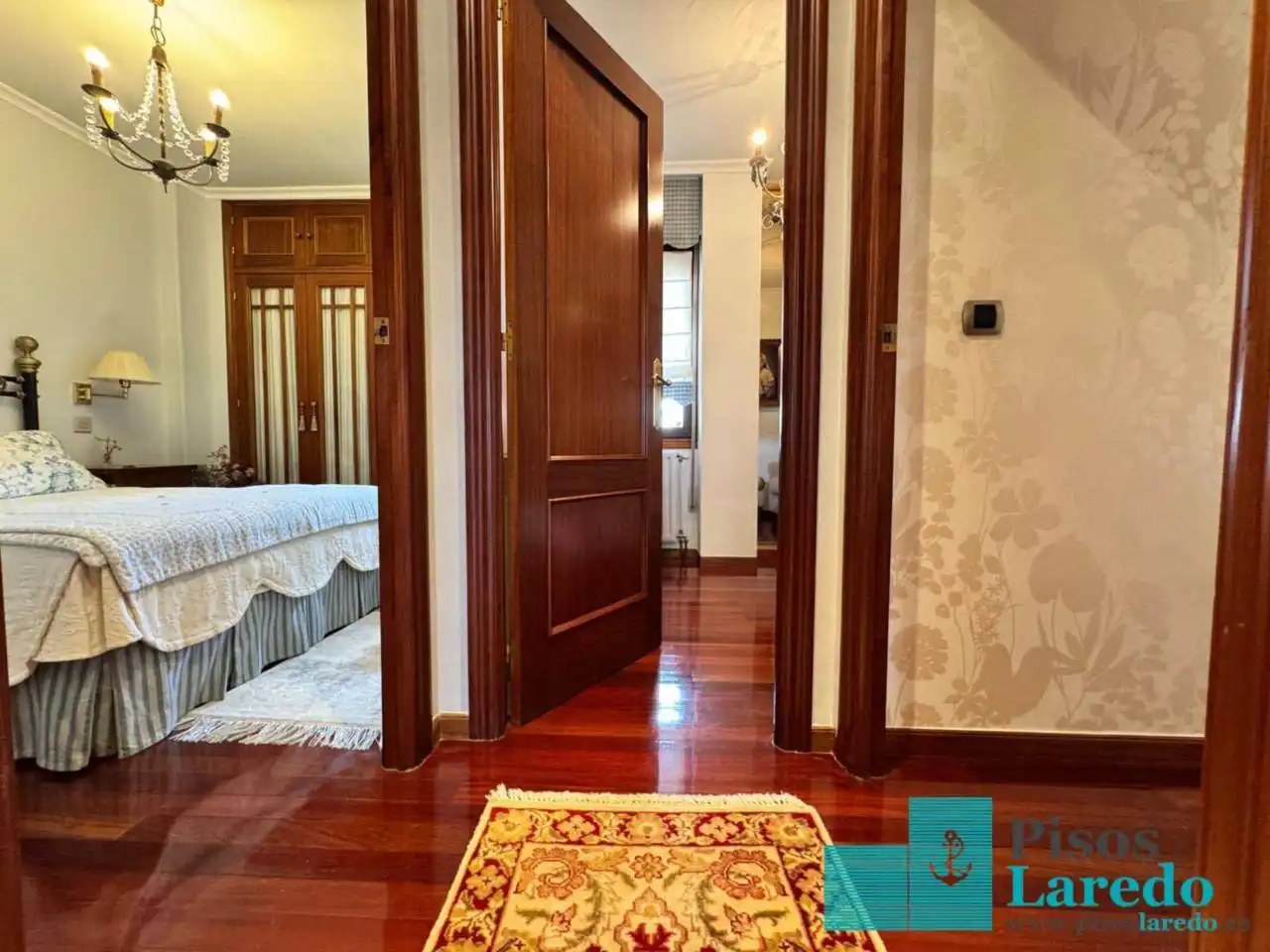 Flat for rent in Calle Marqués de Valdecilla, 8, Centro