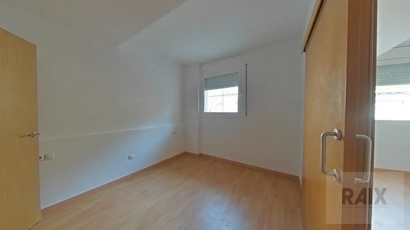 Schlafzimmer von Wohnung zum Verkauf in Sabadell