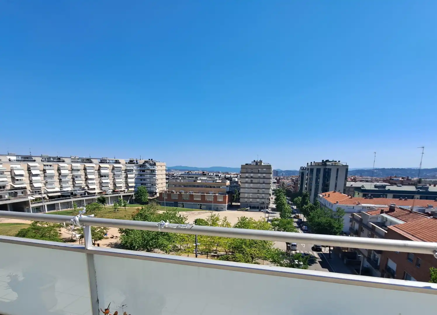 Vista exterior de Ático en venta en Terrassa con Calefacción, Terraza y Trastero
