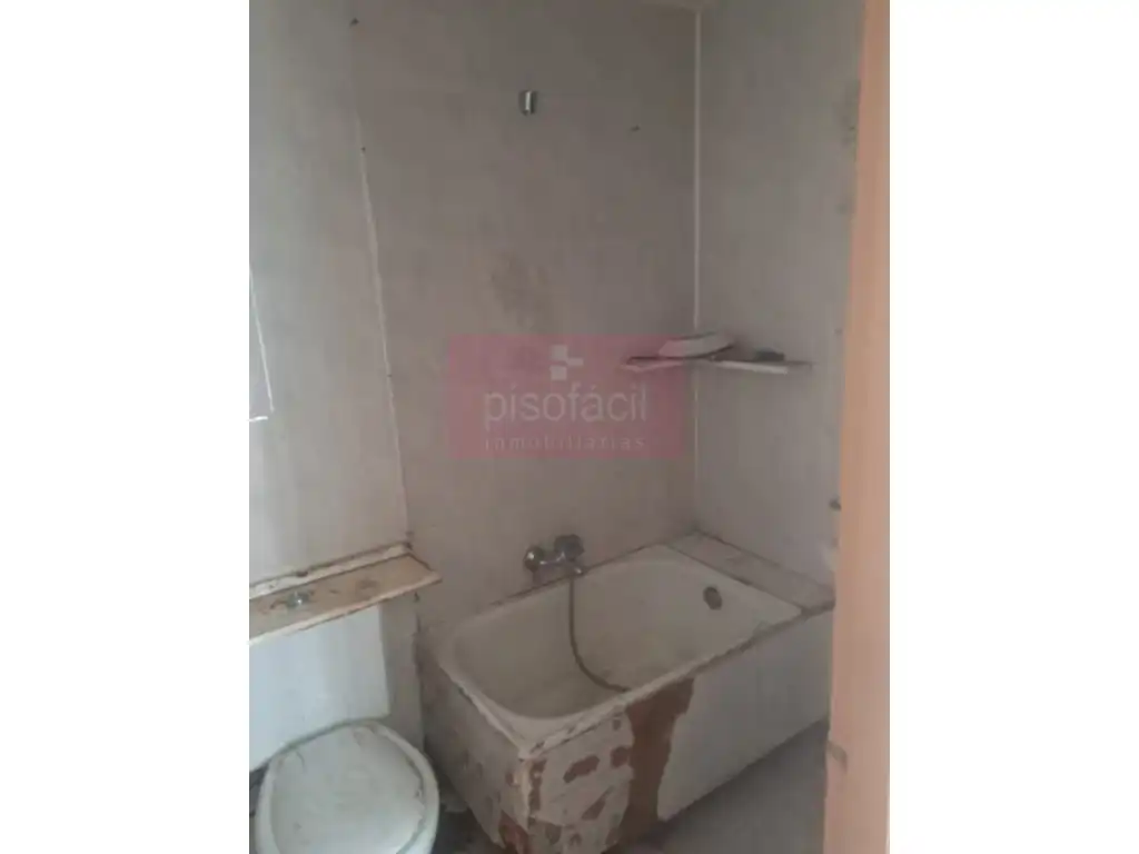 Bany de Casa o xalet en venda en Lugo