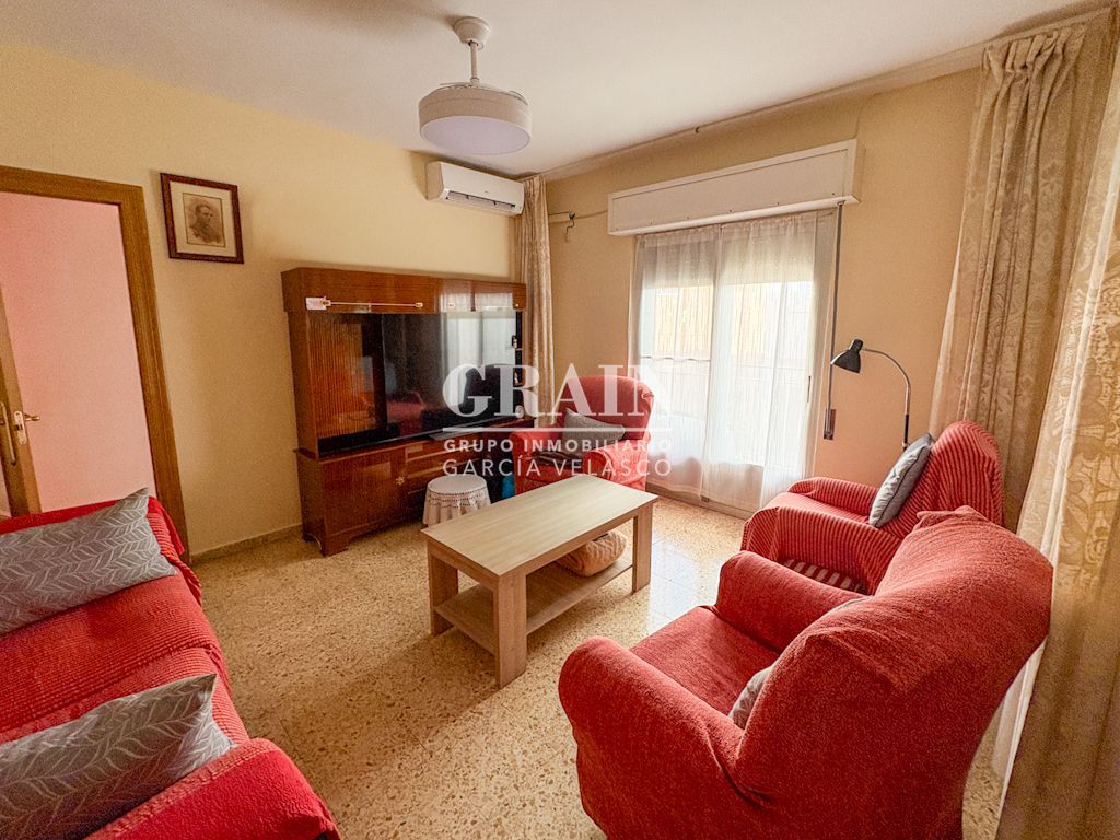 Sala d'estar de Pis en venda en  Albacete Capital amb Aire condicionat i Balcó