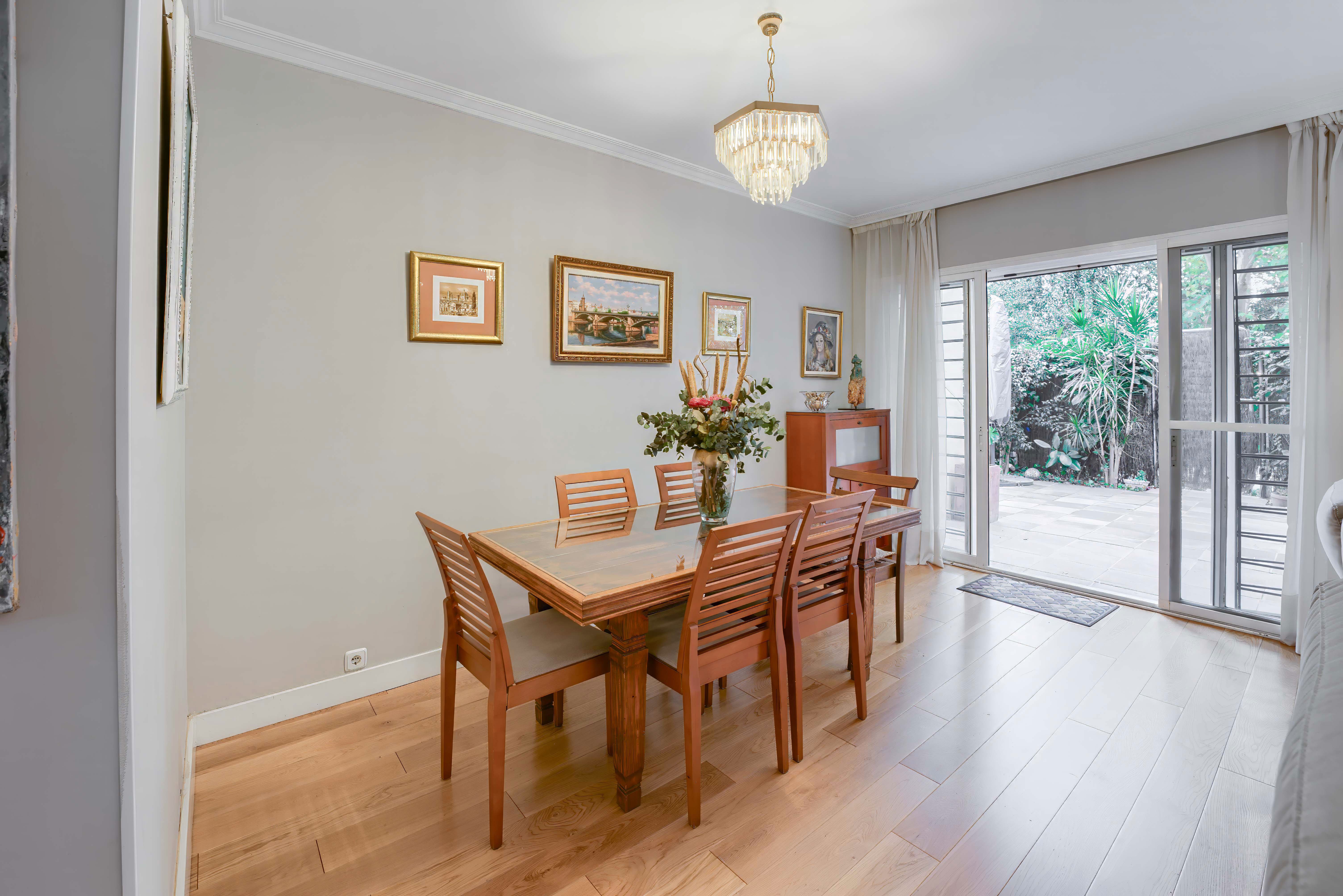 Comedor de Apartamento en venta en Mairena del Aljarafe con Aire acondicionado, Calefacción y Jardín privado