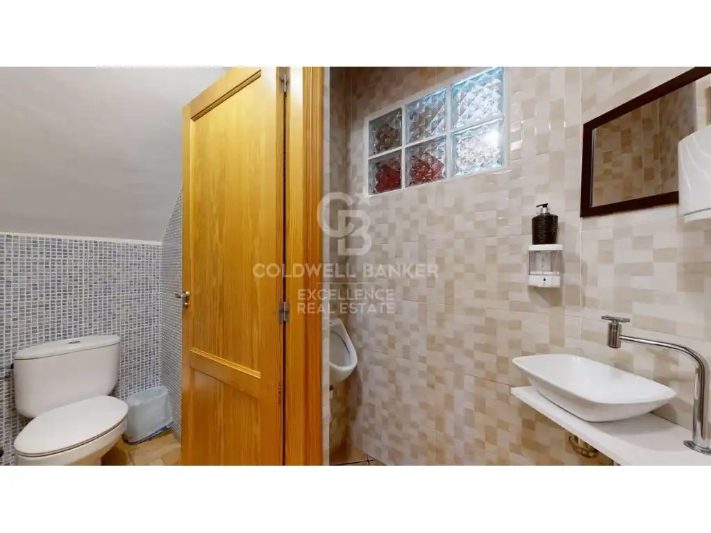 Baño de Local en venta en Oliva