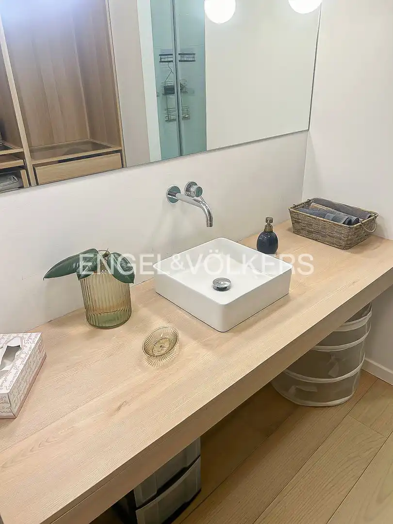 Bathroom of Flat for rent in Madrid  with Air Conditioner, Heating and Furnished
