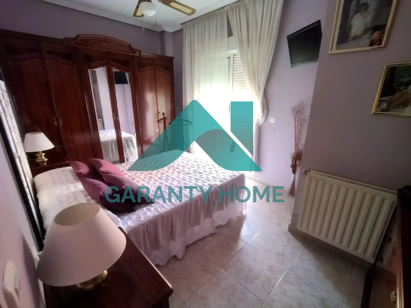 Dormitori de Casa adosada en venda en Cáceres amb Aire condicionat, Calefacció i Traster