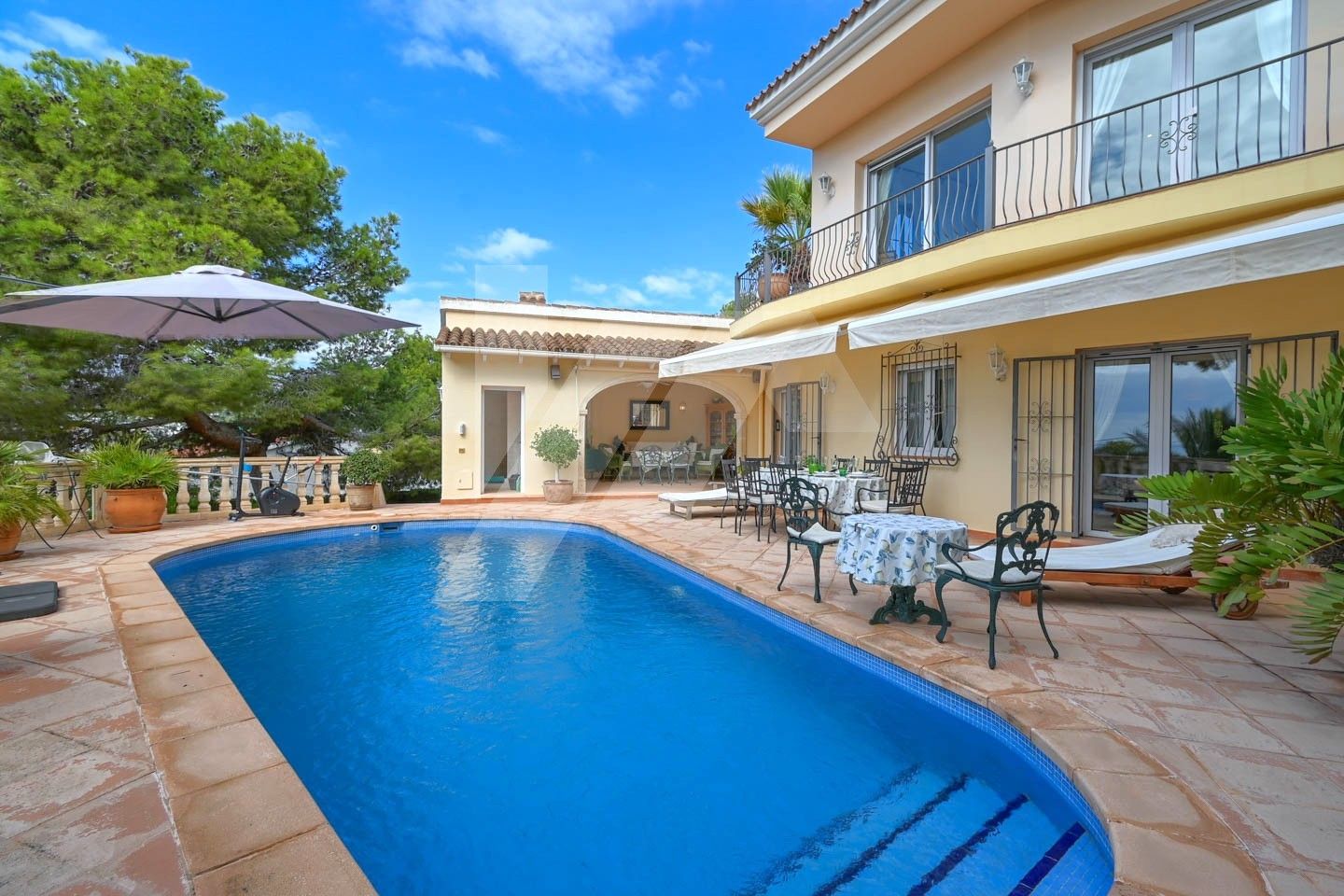 Vista exterior de Casa o xalet en venda en Benissa amb Aire condicionat, Calefacció i Jardí privat