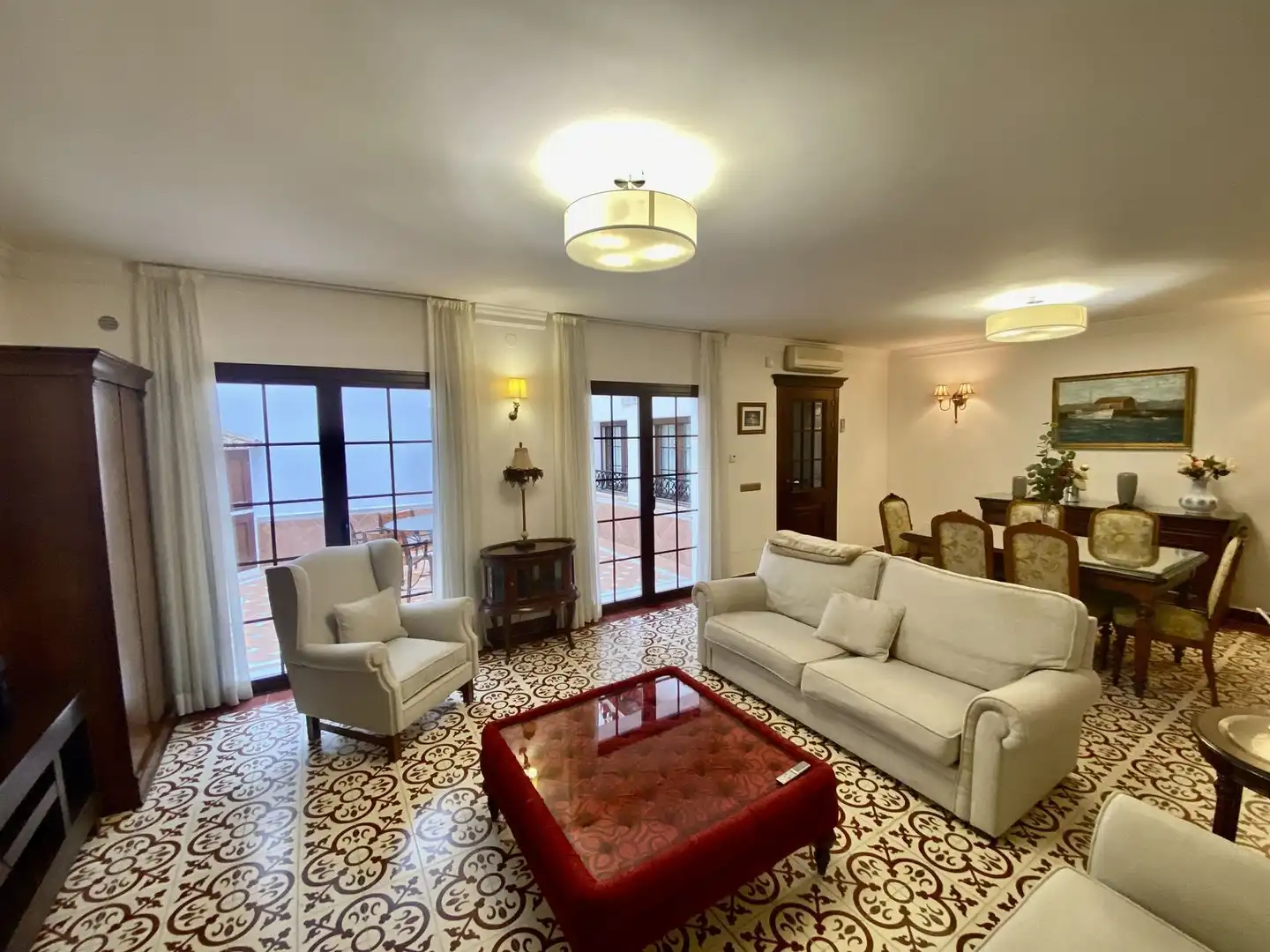 Sala d'estar de Casa o xalet en venda en Fuengirola amb Aire condicionat, Terrassa i Traster