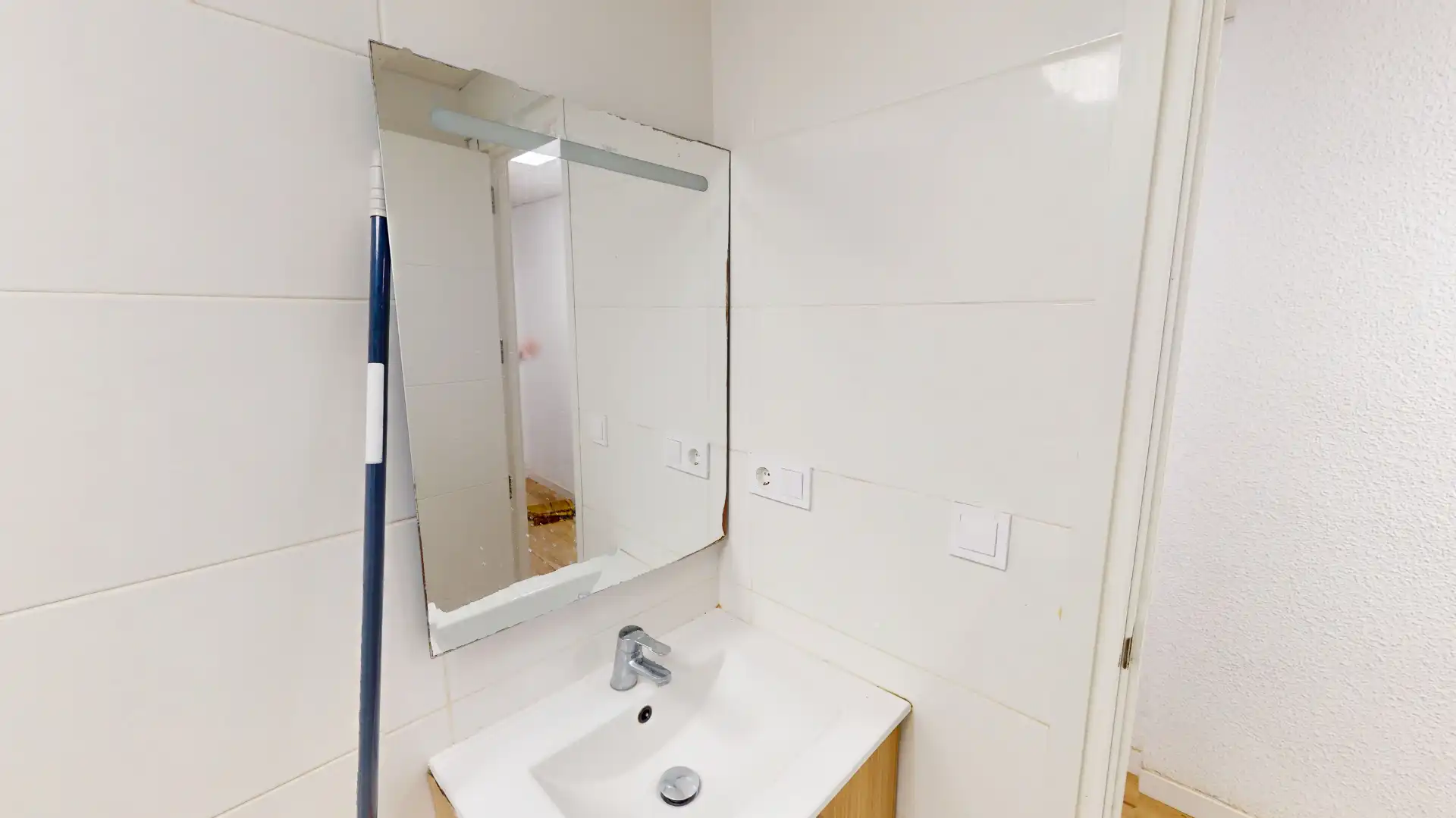 Bathroom of Flat for sale in Elche / Elx  with Furnished and Balcony