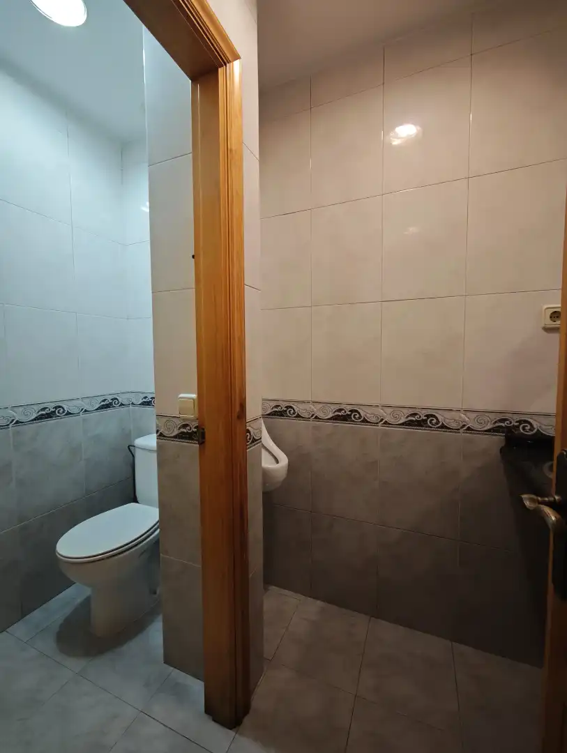 Bathroom of Commercial properties for rent in Narón  with Air Conditioner and Furnished