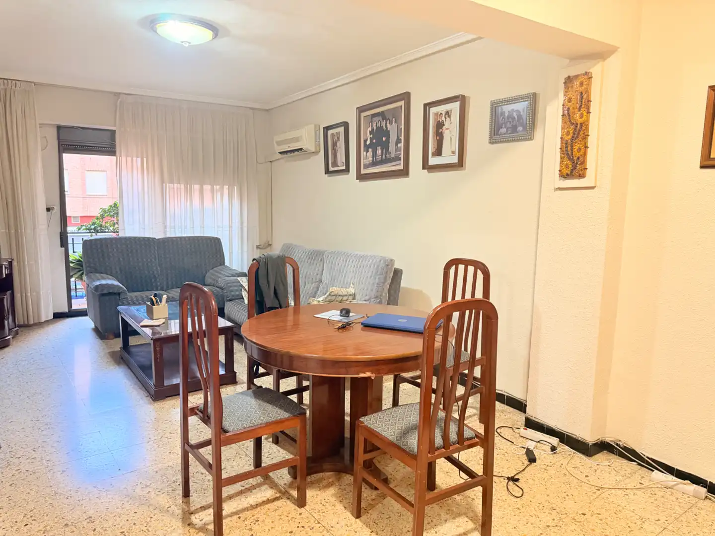 Comedor de Piso en venta en Castellón de la Plana / Castelló de la Plana con Amueblado, Horno y Lavadora