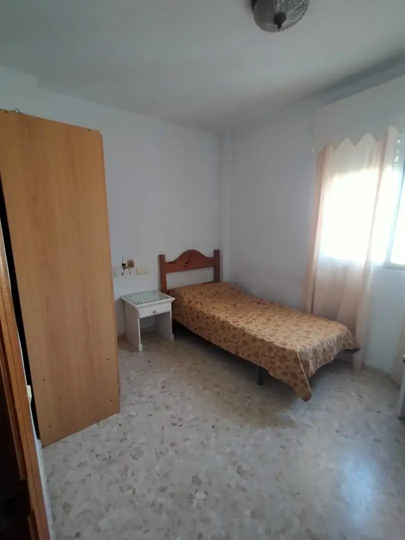 Habitación de Piso de alquiler en Huelva con Calefacción, Terraza y Amueblado