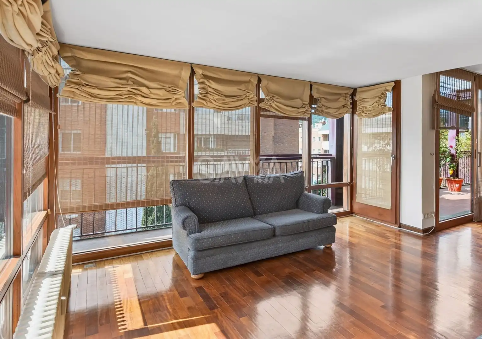 Exterior view of Attic for sale in Barcelona  with Terrace, Storage room and Swimming Pool