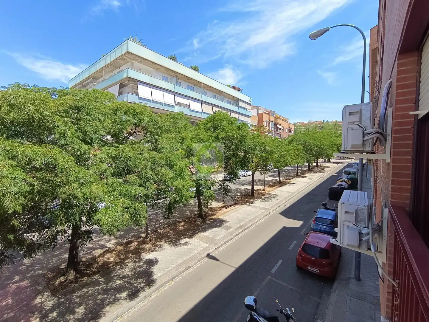Vista exterior de Piso de alquiler en Granada con Calefacción, Trastero y Amueblado