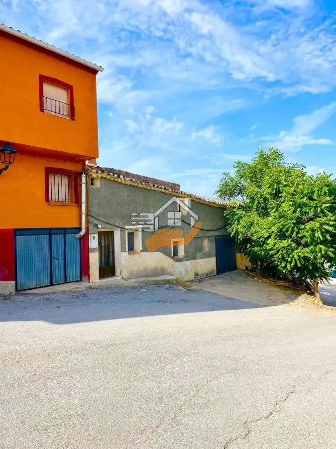 Vista exterior de Casa adosada en venda en María