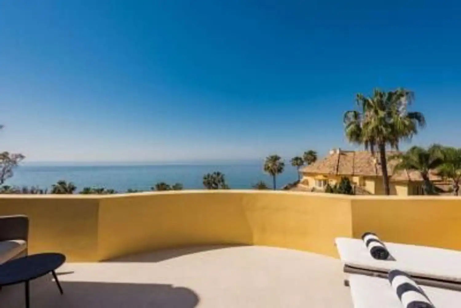 Apartamento con piscina en venta en Marbella Centro, imagen 4