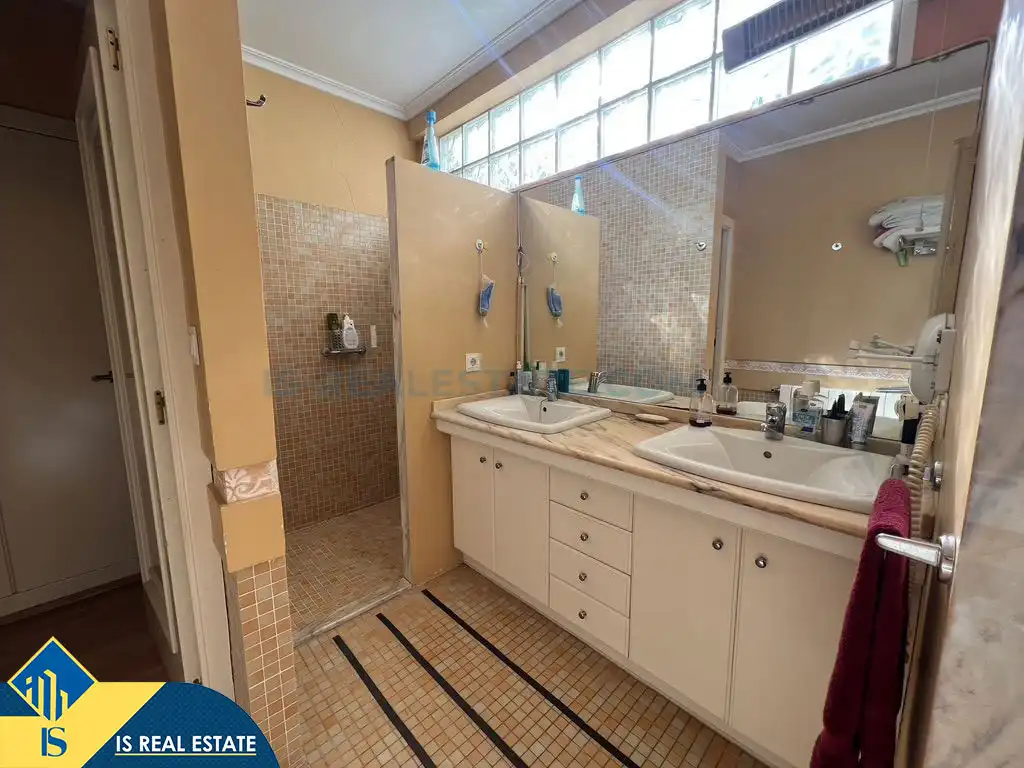 Bathroom of Houses for sale in El Puerto