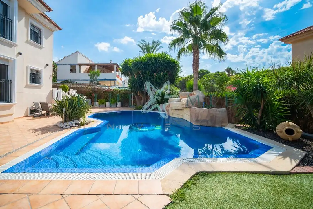 Villa con terrazza in vendita a Avenida del Oeste 1, imagen 13