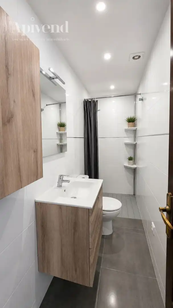 Piso con piscina en venta en Josep Carner, imagen 12