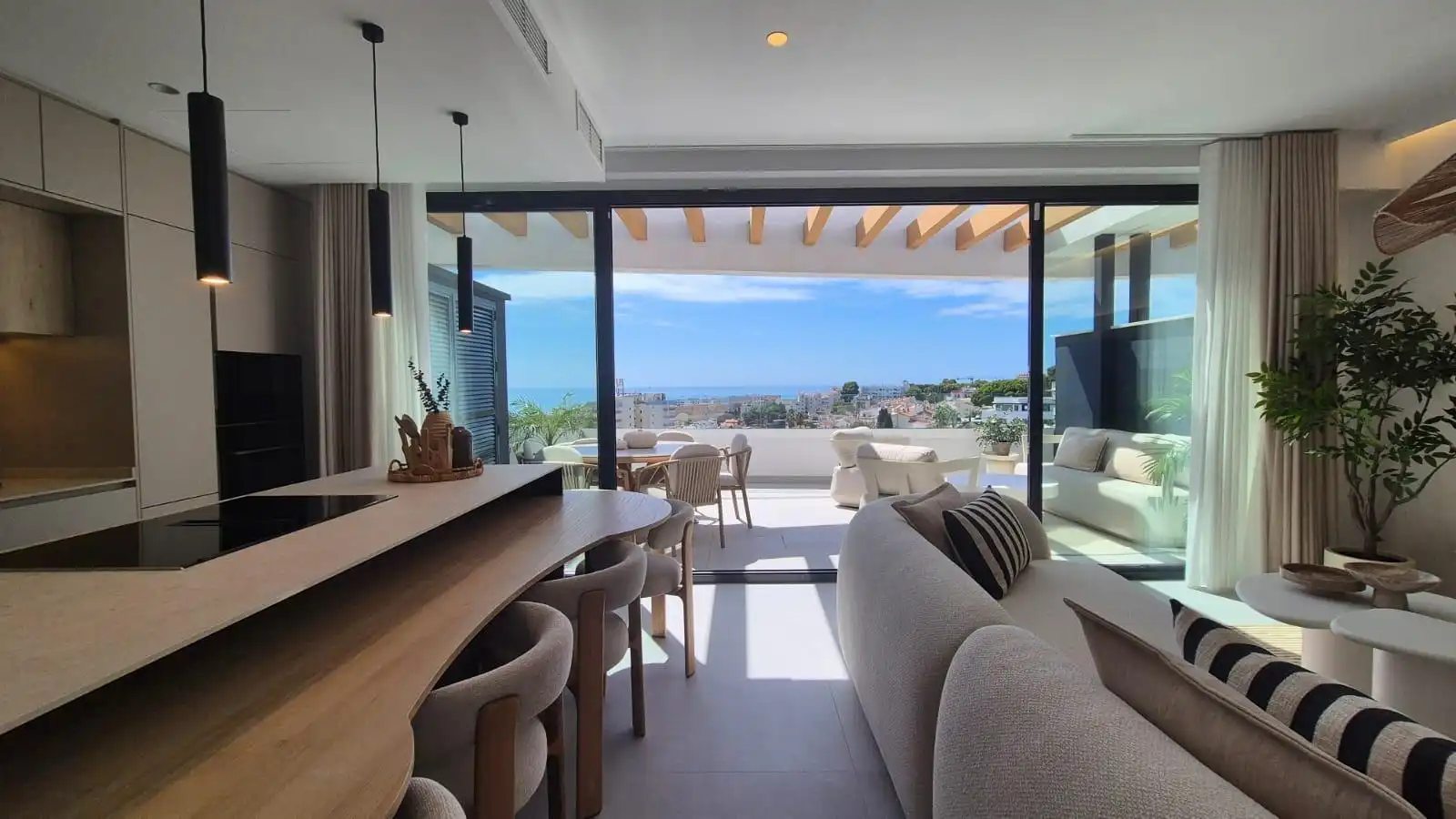 Apartment with pool for sale in Calle de la Cornisa, imagen 2