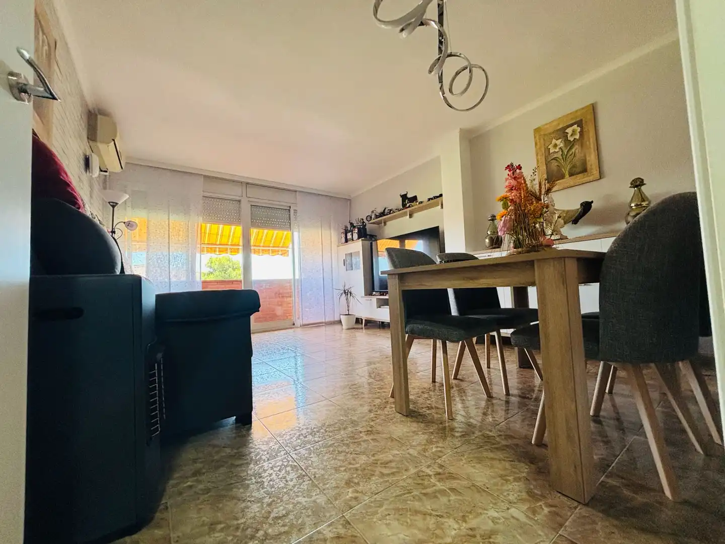 Sala d'estar de Pis en venda en Tarragona amb Aire condicionat, Calefacció i Moblat