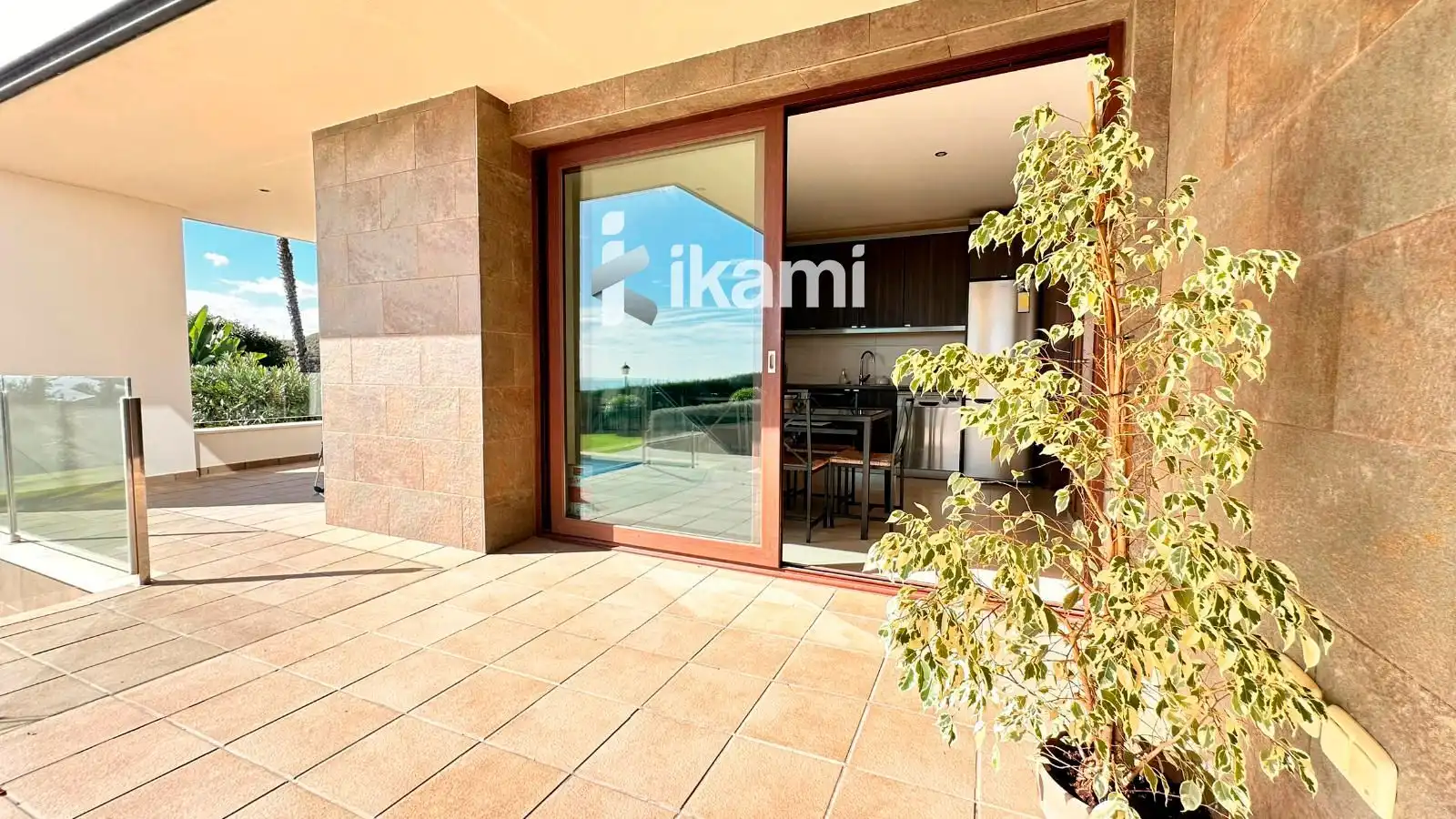 Jardín de Casa o chalet en venta en La Alcaidesa con Aire acondicionado, Calefacción y Terraza