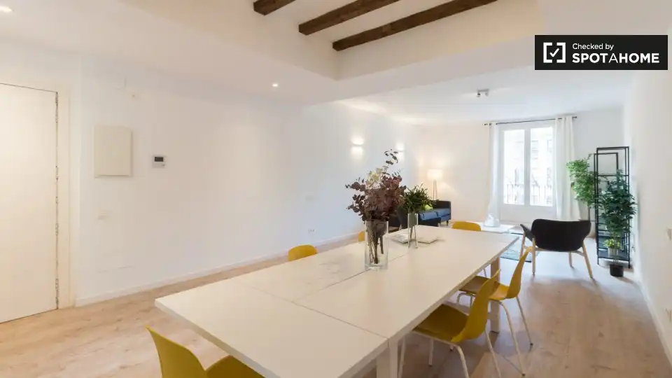 Flat with terrace to rent in Ciutat Vella, imagen 7