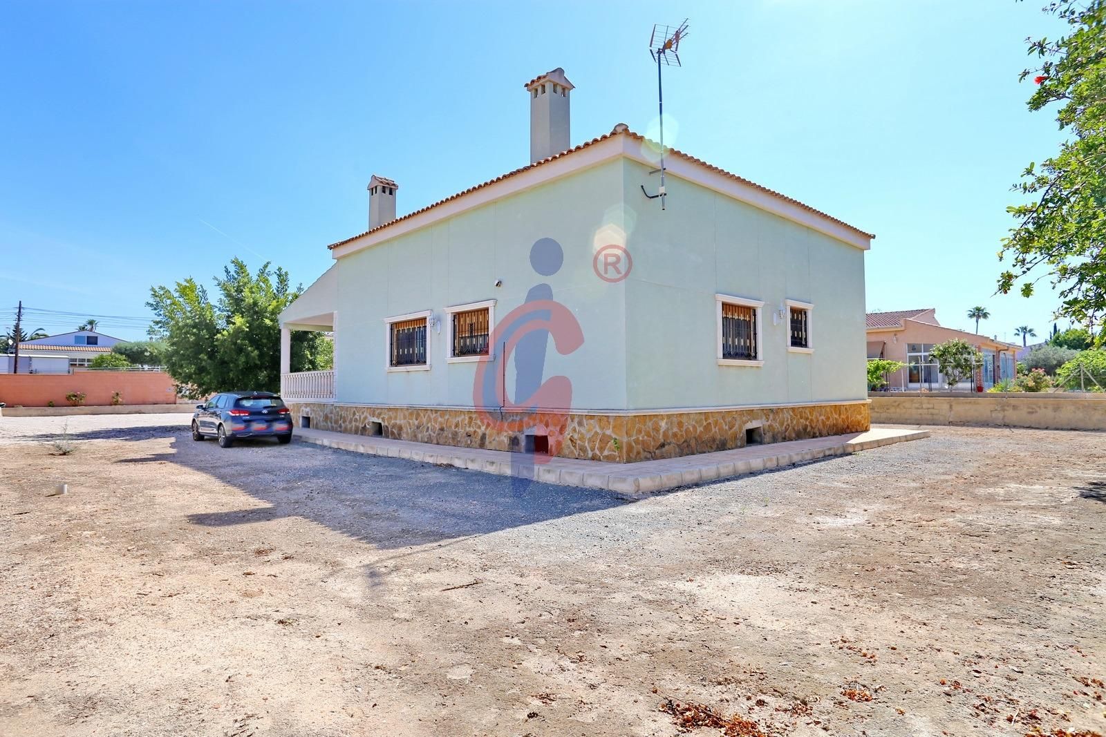 Vista exterior de Finca rústica en venda en San Fulgencio amb Jardí privat, Terrassa i Moblat