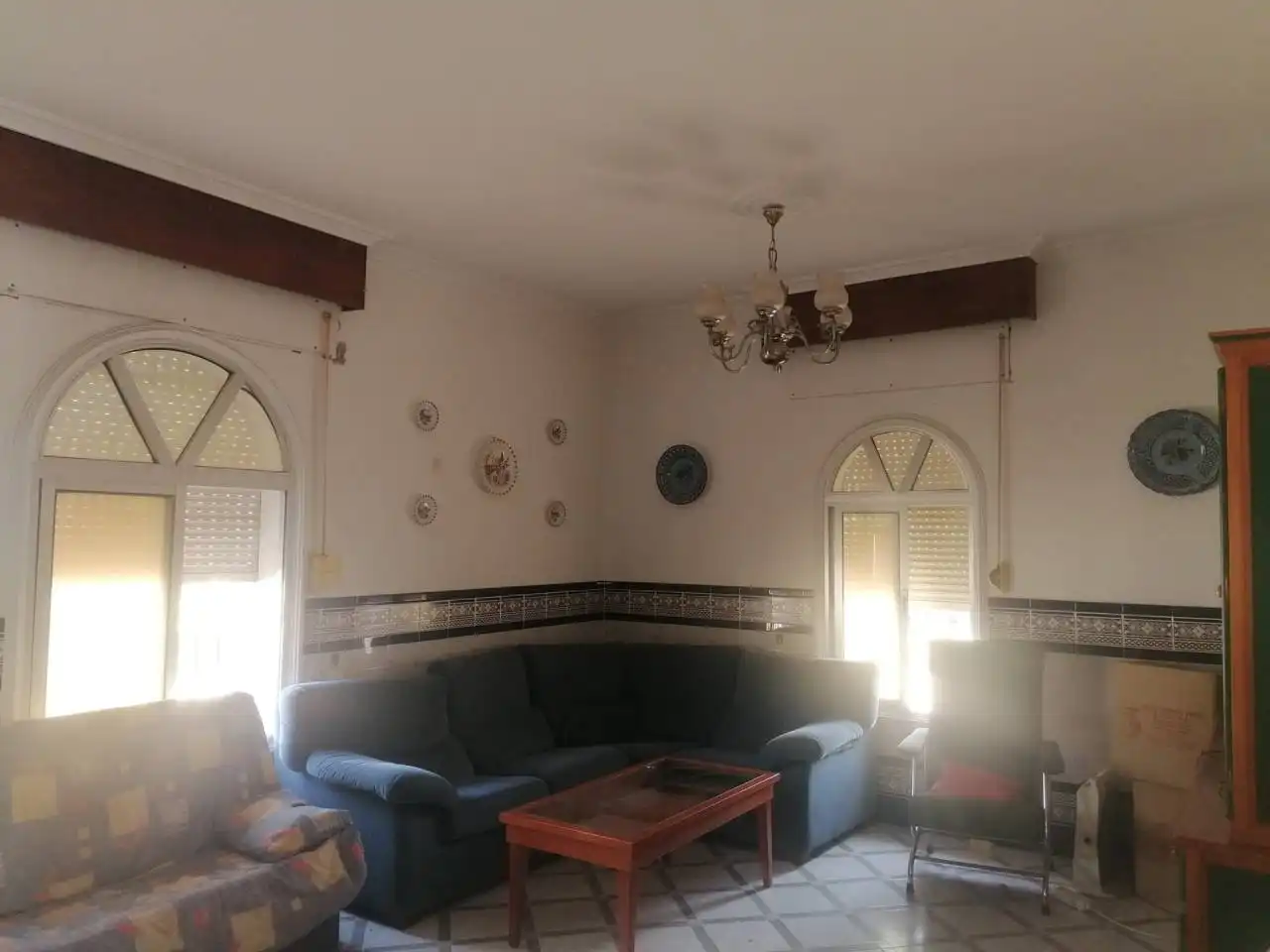 Sala d'estar de Casa o xalet en venda en Dos Hermanas amb Jardí privat, Terrassa i Piscina