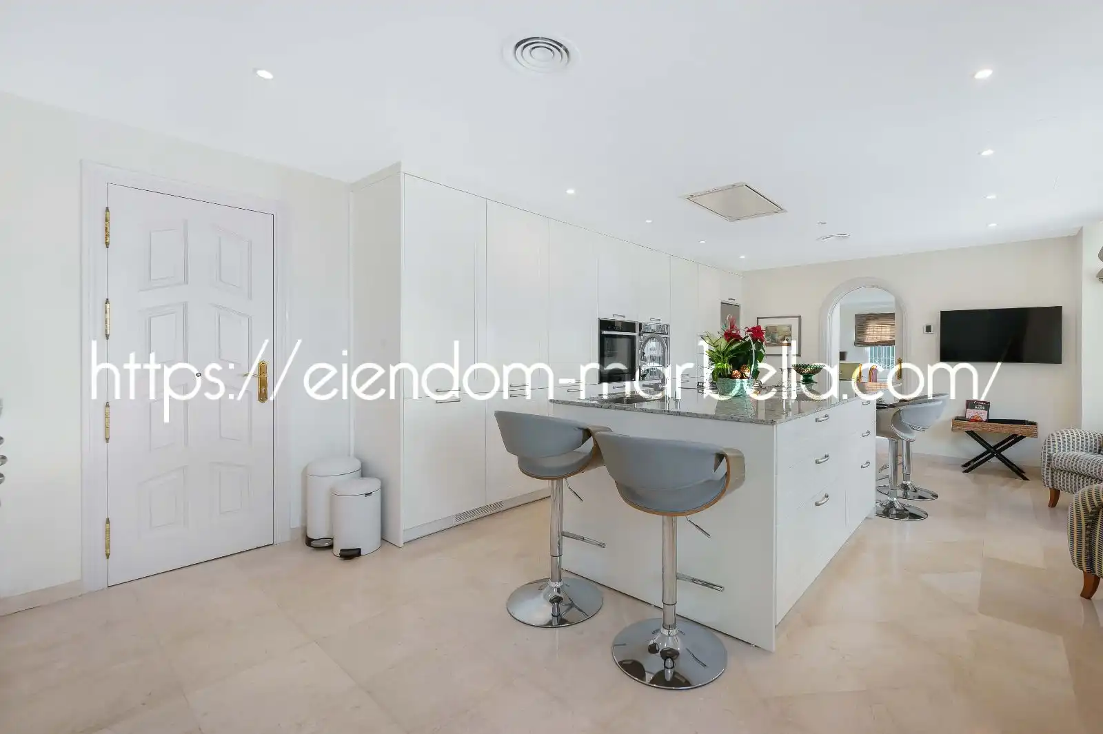 Chalet con piscina en venta en Elviria - Cabopino, imagen 16