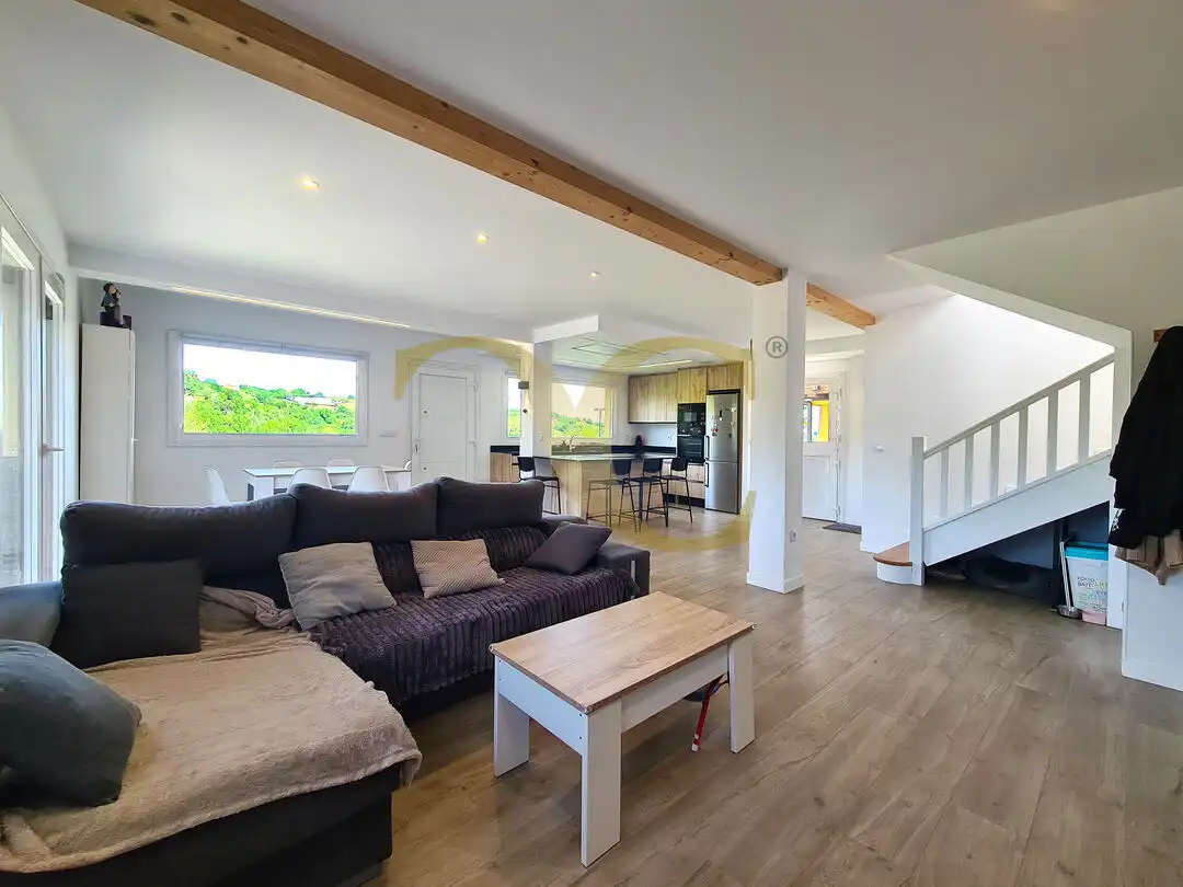 Sala de estar de Casa o chalet en venta en Gijón  con Calefacción, Jardín privado y Balcón
