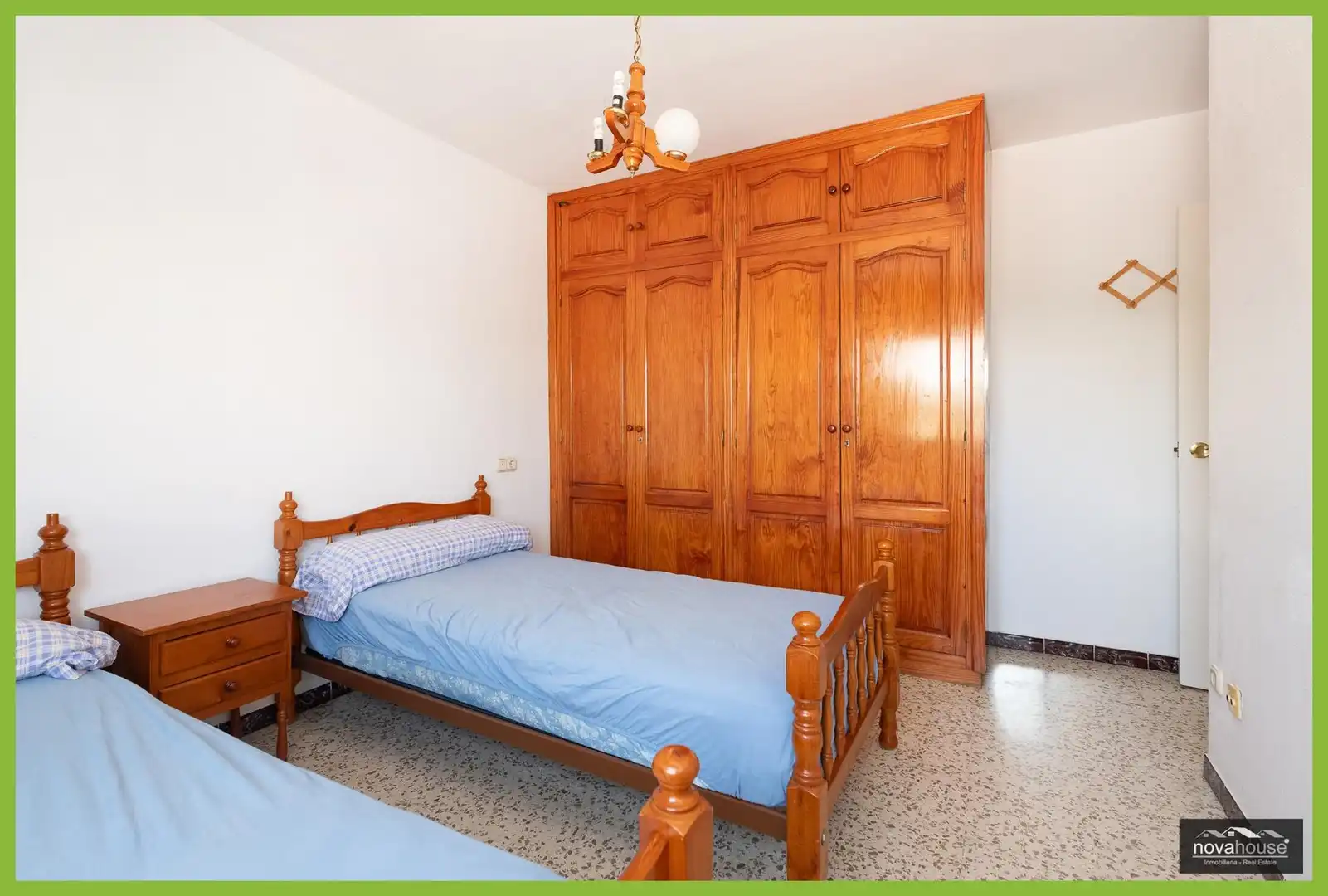 Bedroom of Flat for sale in Rincón de la Victoria  with Air Conditioner, Terrace and Alarm