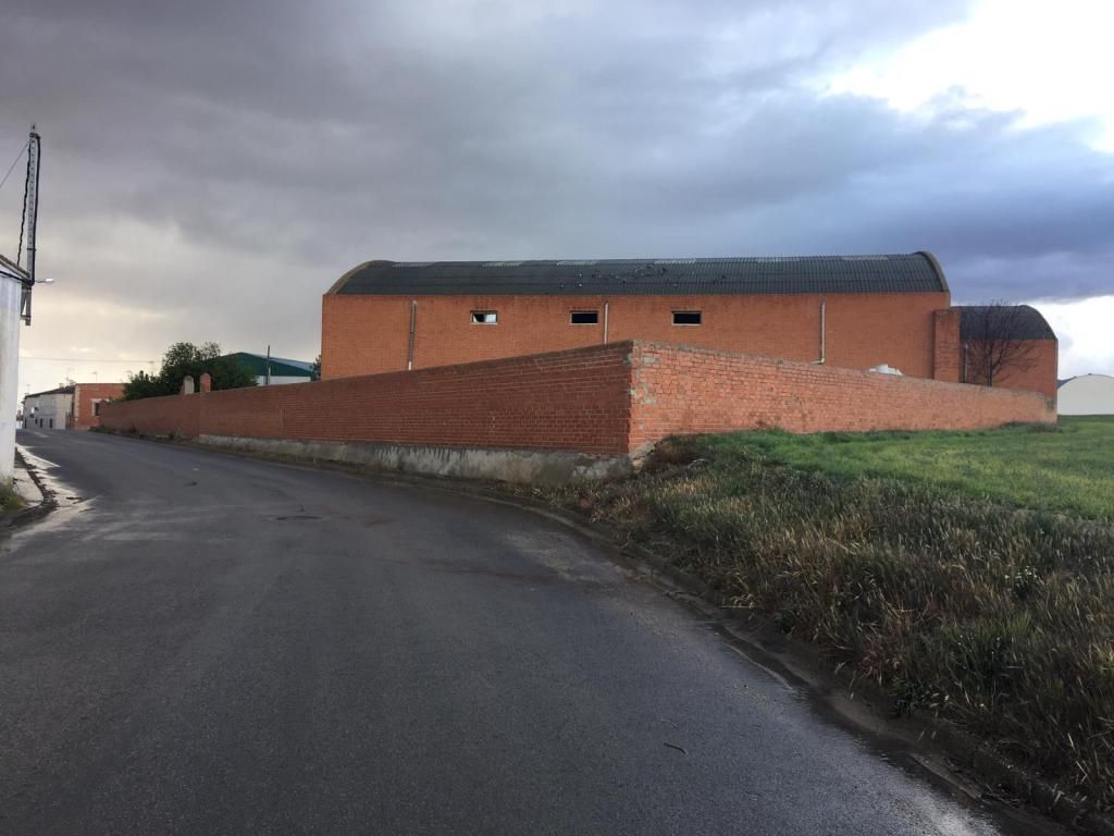 Exterior view of Industrial buildings for sale in Tresjuncos