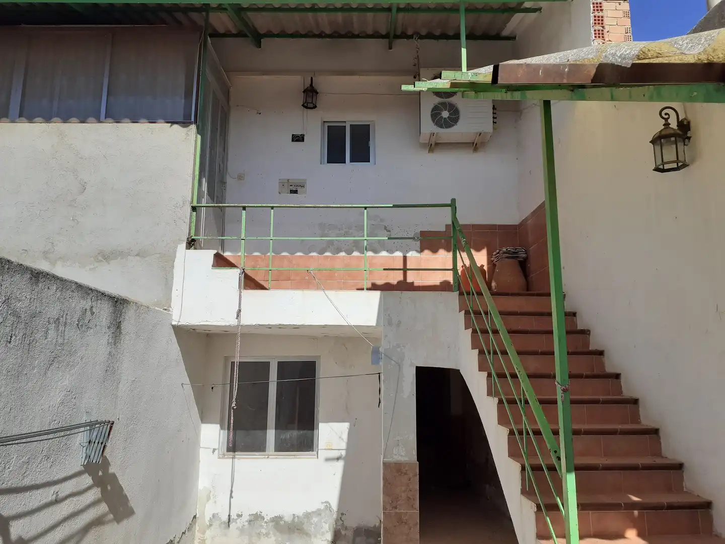 Exterior view of Houses for sale in Valenzuela de Calatrava  with Air Conditioner, Heating and Storage room