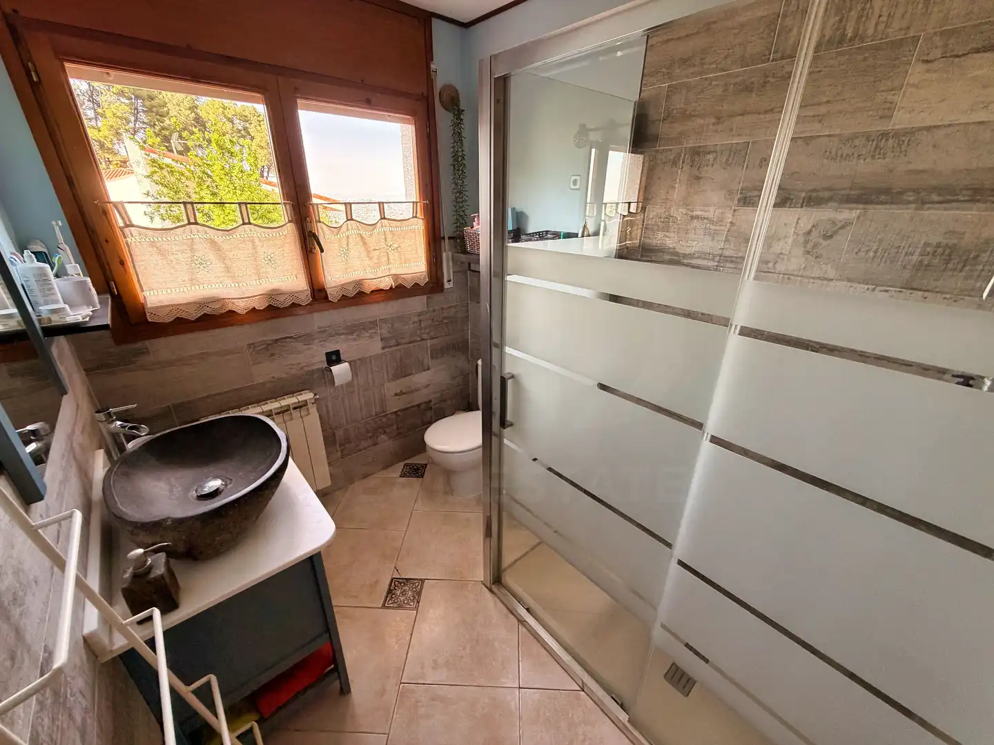 Baño de Casa o chalet en venta en Vallirana con Calefacción y Terraza