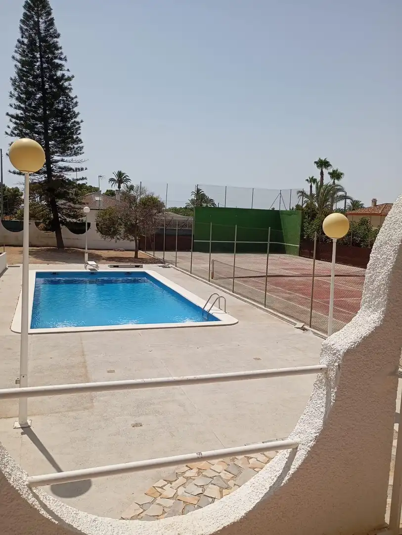 Piscina de Casa o chalet en venta en Elche / Elx con Jardín privado, Terraza y Trastero