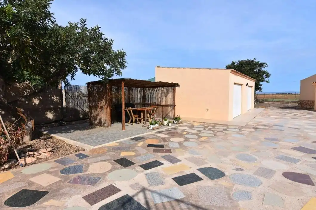 Houses for sale in Carretera LA CAÑADA, 1, Valladolises y Lo Jurado