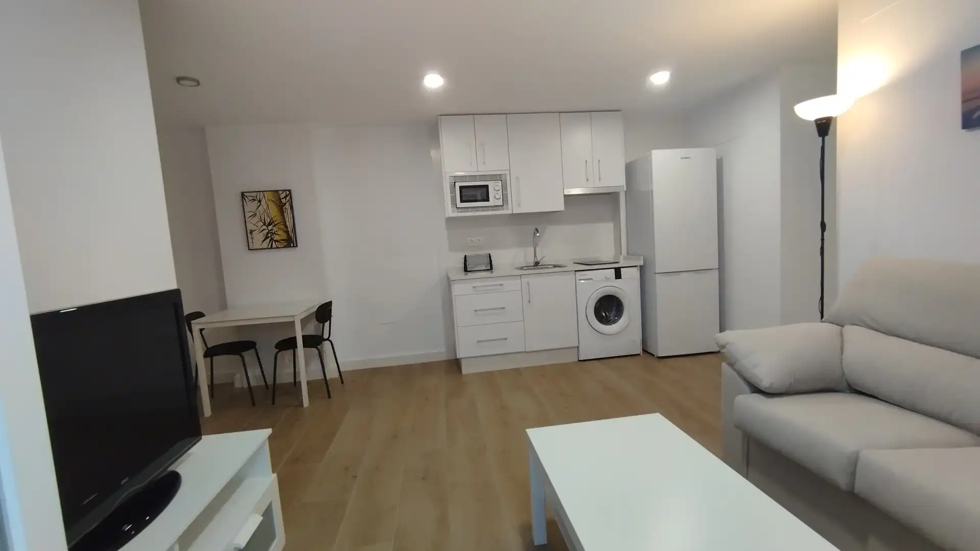 Apartamento de alquiler en Avenida Italia, 58, Centro