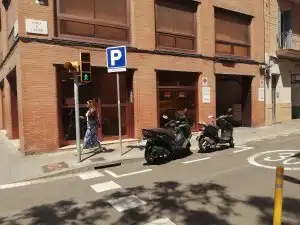 Einzelparkplatz mit Aufzug zur Miete in Carrer de Calvet 30, imagen 3