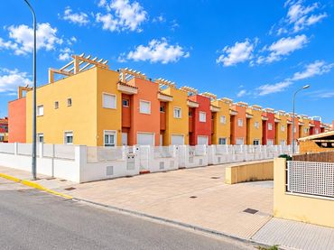 Bungalow con balcón en venta en Orihuela ciudad