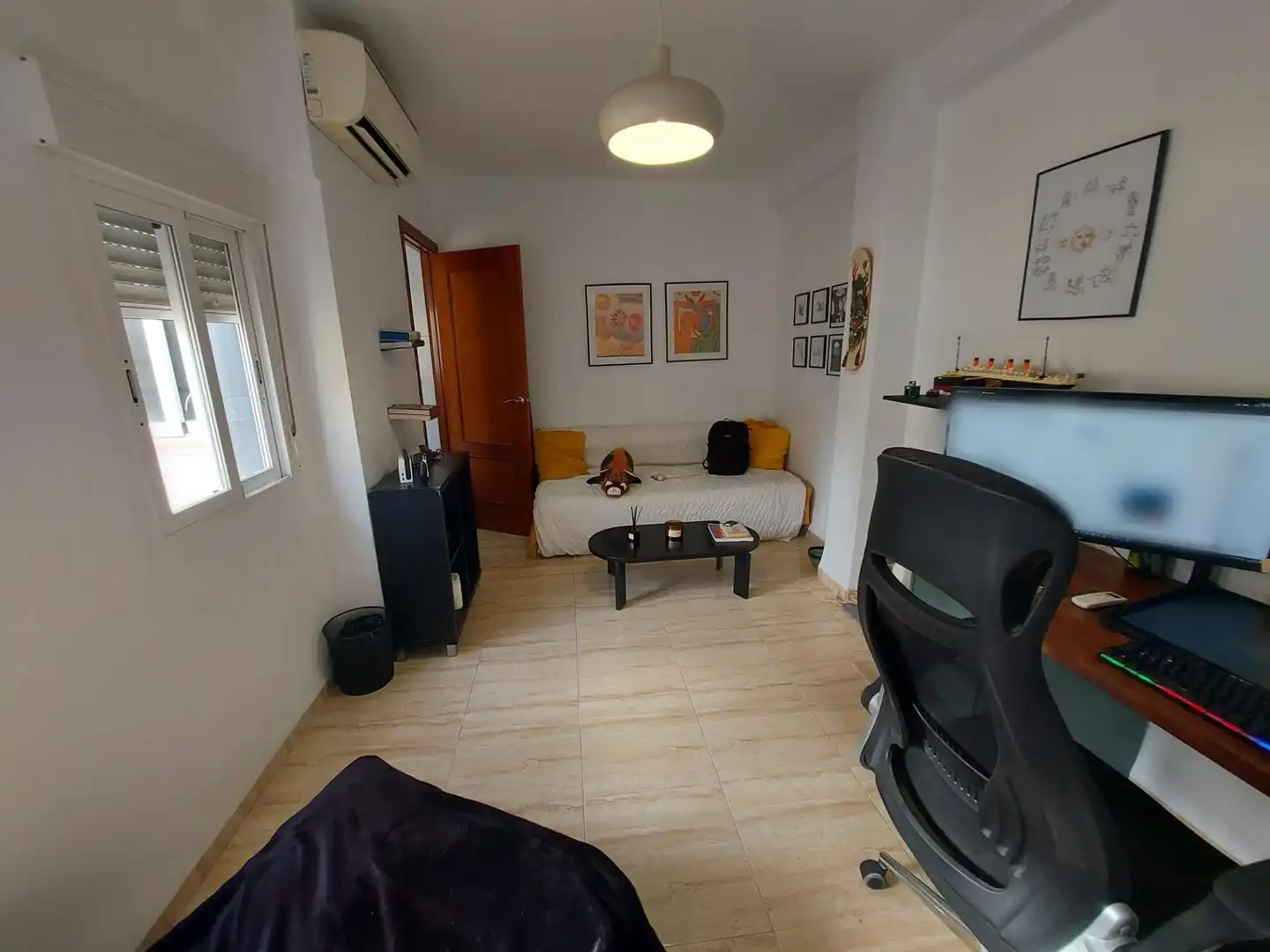 Sala d'estar de Àtic en venda en Córdoba amb Aire condicionat, Terrassa i Moblat